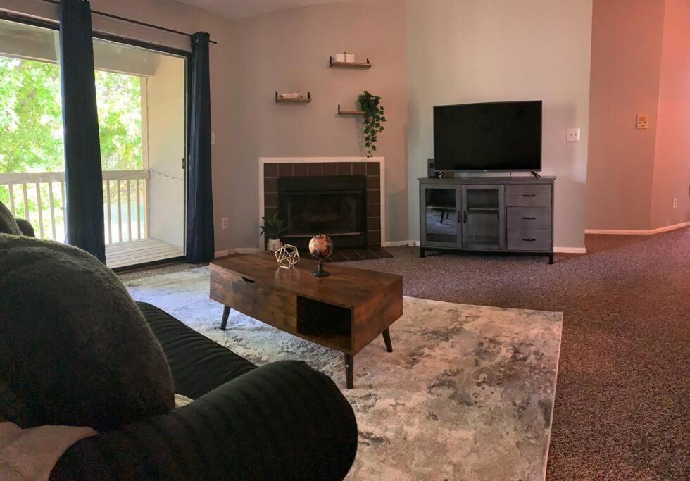 Watchtower Condo At Eagle Creek Indianapolis Buitenkant foto